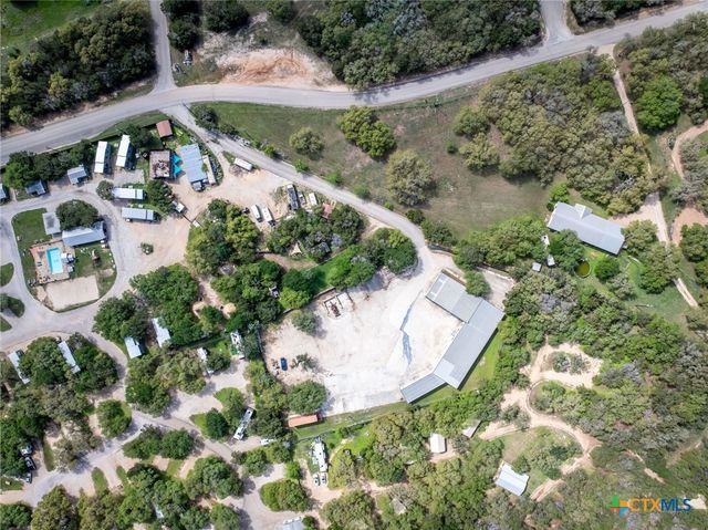 180 Spring Mountain Drive, Canyon Lake, TX 78133