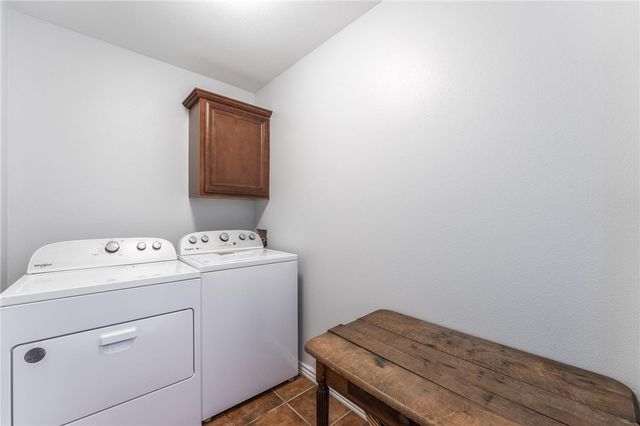 741 Iroquois Drive, Prairie Grove, AR 72753