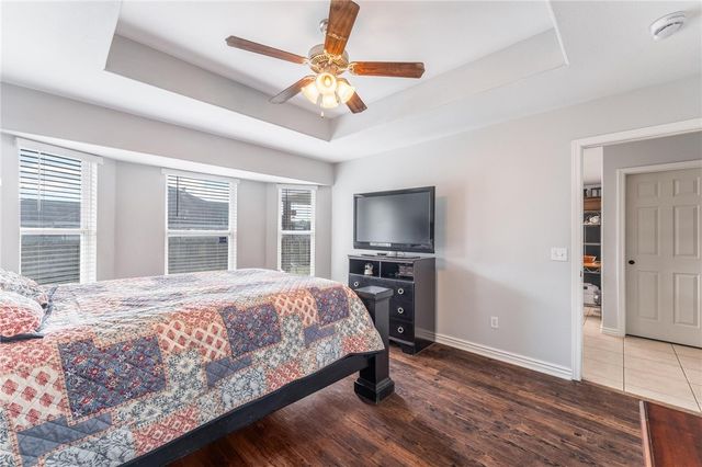 741 Iroquois Drive, Prairie Grove, AR 72753