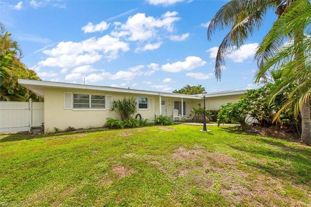 1728 Club house RD, North Fort Myers, FL 33917