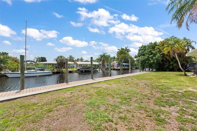 1728 Club house RD, North Fort Myers, FL 33917