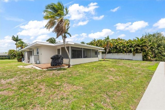 1728 Club house RD, North Fort Myers, FL 33917