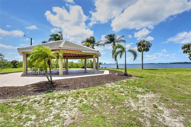 1728 Club house RD, North Fort Myers, FL 33917