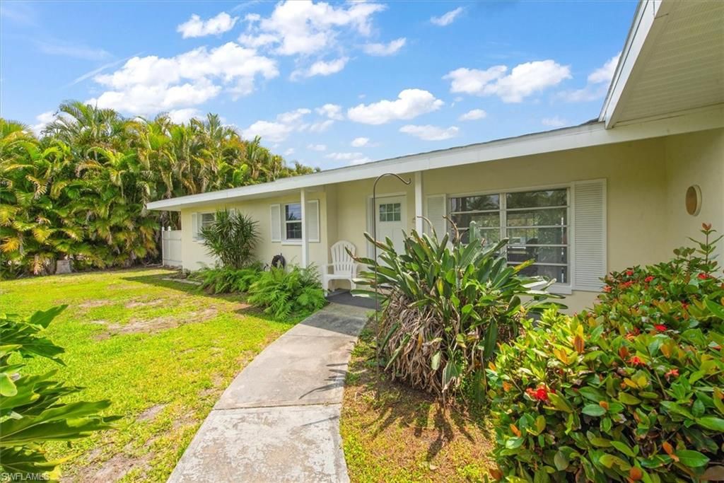 1728 Club house RD, North Fort Myers, FL 33917