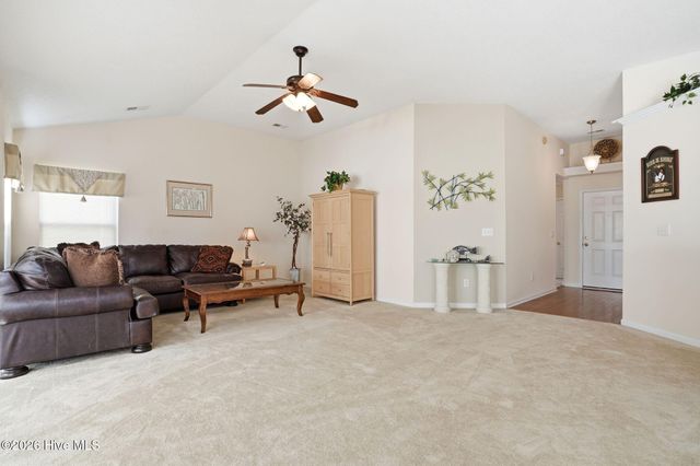 665 NW Meadowbrook Lane NW, Calabash, NC 28467