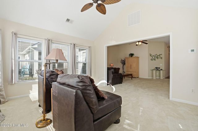 665 NW Meadowbrook Lane NW, Calabash, NC 28467