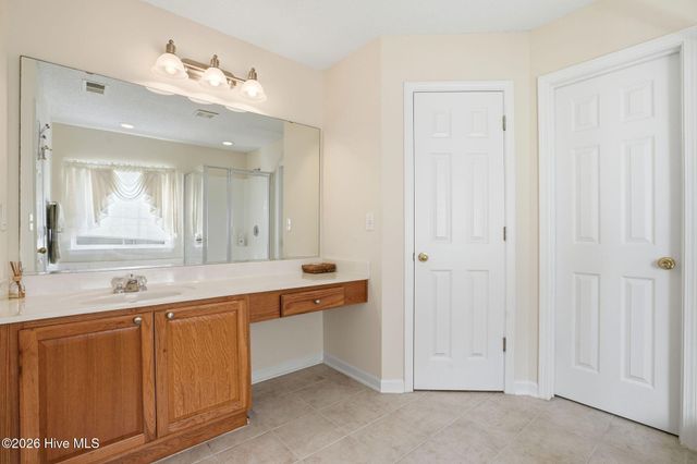 665 NW Meadowbrook Lane NW, Calabash, NC 28467