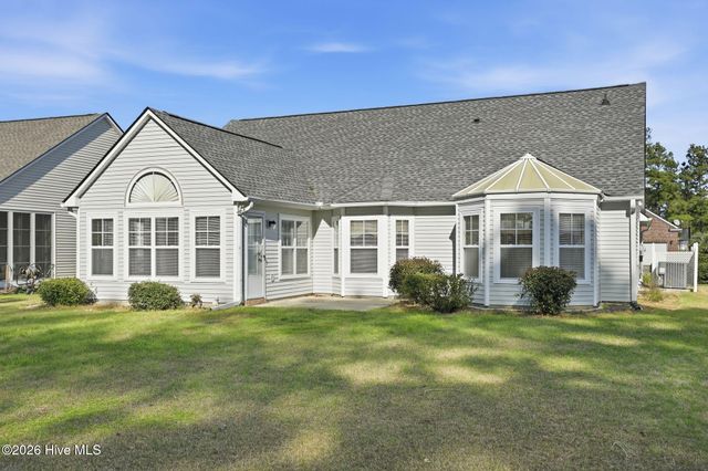 665 NW Meadowbrook Lane NW, Calabash, NC 28467