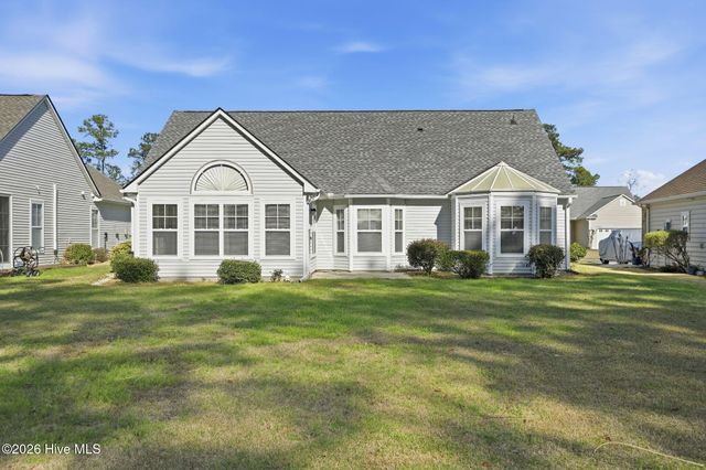 665 NW Meadowbrook Lane NW, Calabash, NC 28467