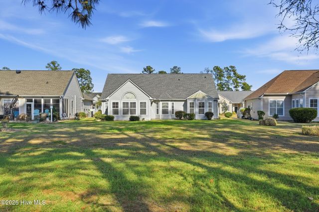 665 NW Meadowbrook Lane NW, Calabash, NC 28467