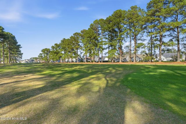 665 NW Meadowbrook Lane NW, Calabash, NC 28467