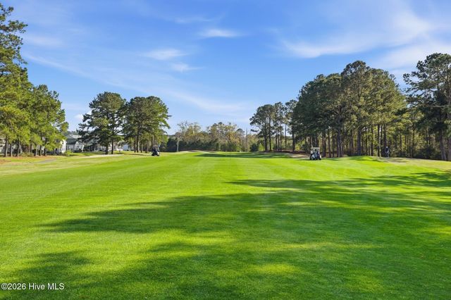 665 NW Meadowbrook Lane NW, Calabash, NC 28467