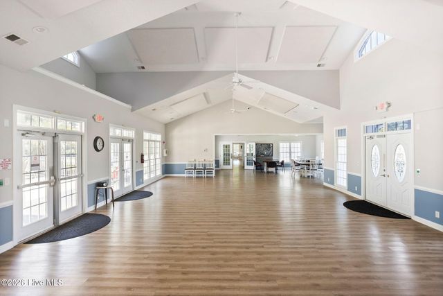 665 NW Meadowbrook Lane NW, Calabash, NC 28467