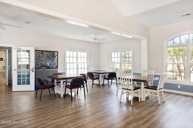 665 NW Meadowbrook Lane NW, Calabash, NC 28467