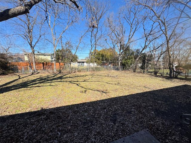 2715 Fenwick Drive, Dallas, TX 75228