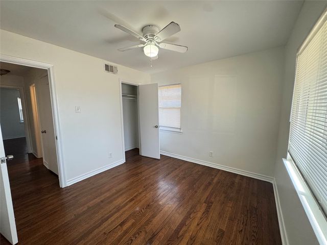 2715 Fenwick Drive, Dallas, TX 75228