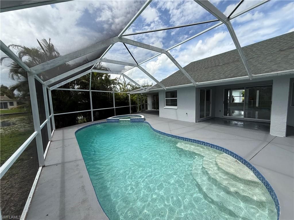 2401 Fisher CT, LEHIGH ACRES, FL 33936 — photo 5