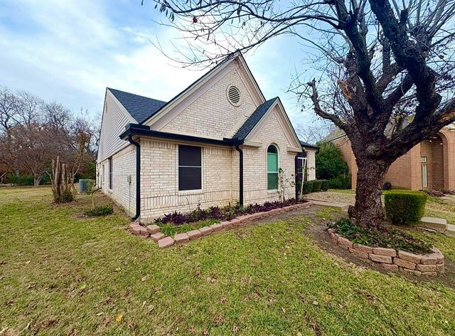 866 Sonora Lane, Grand Prairie, TX 75052