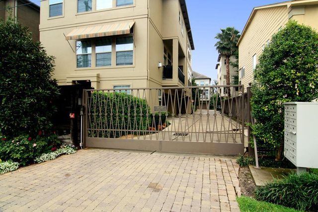 234 Detering Street, Houston, TX 77007