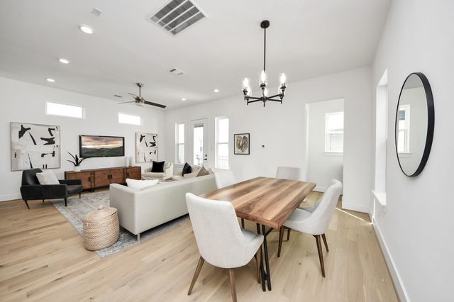 717 Marcella Street C, Houston, TX 77091