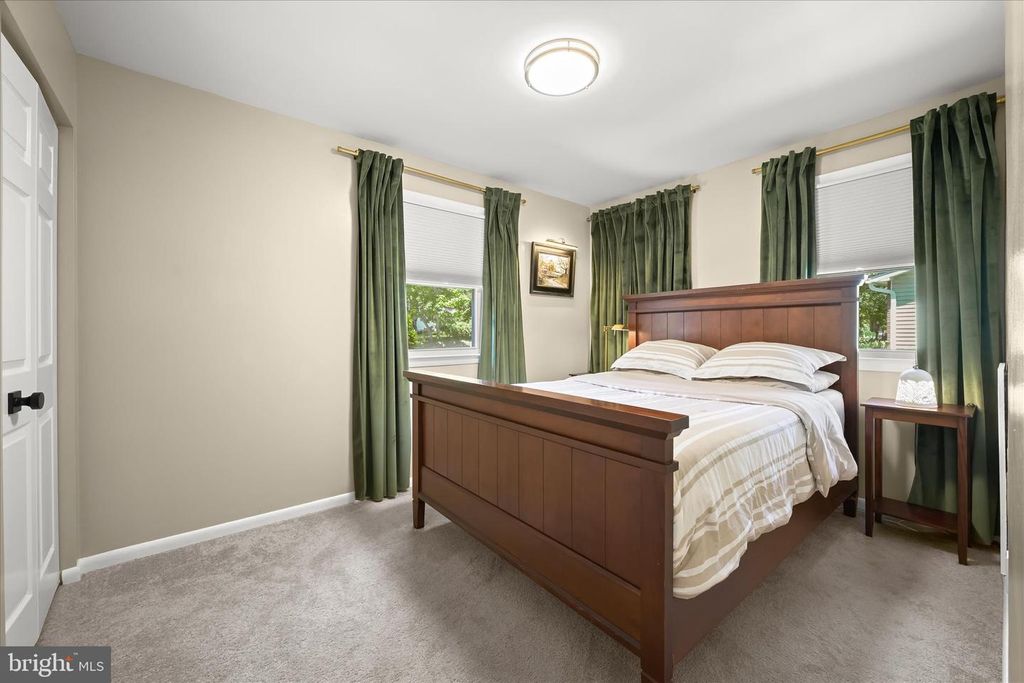 Image 11 of property listing at 9315 MADISON AVE, Laurel, MD 20723