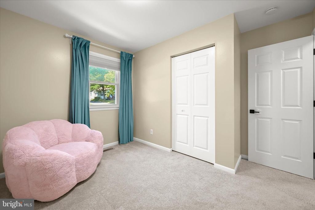 Image 14 of property listing at 9315 MADISON AVE, Laurel, MD 20723