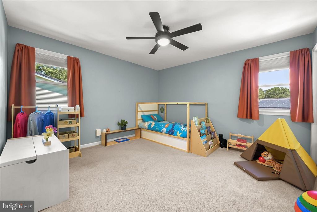 Image 15 of property listing at 9315 MADISON AVE, Laurel, MD 20723