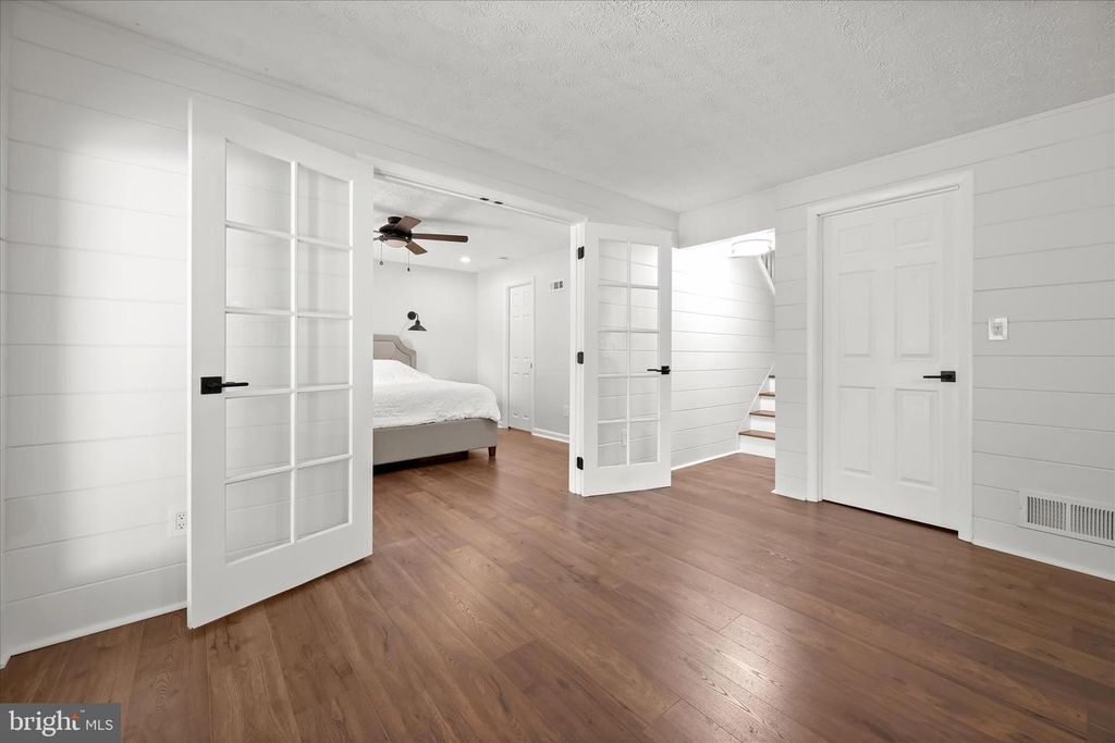 Image 22 of property listing at 9315 MADISON AVE, Laurel, MD 20723