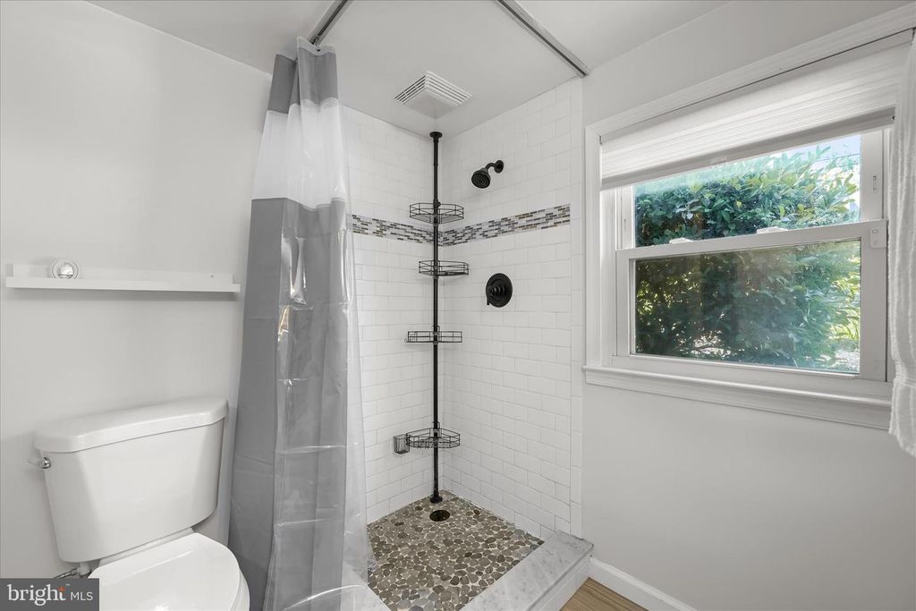 Image 27 of property listing at 9315 MADISON AVE, Laurel, MD 20723