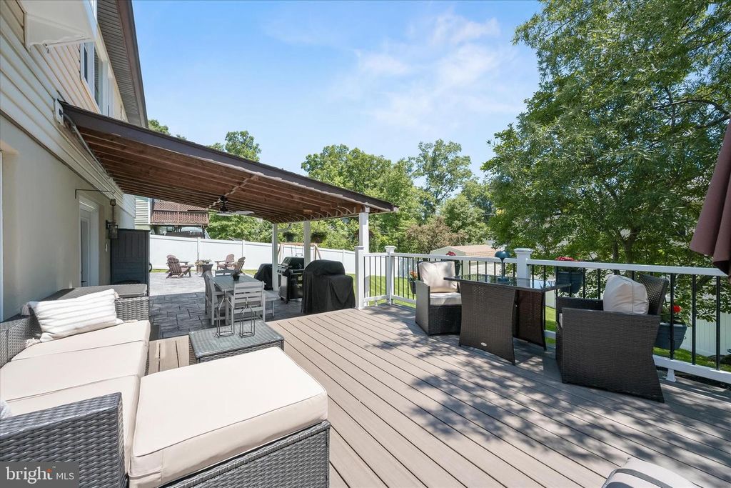 Image 31 of property listing at 9315 MADISON AVE, Laurel, MD 20723