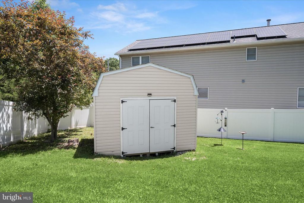 Image 39 of property listing at 9315 MADISON AVE, Laurel, MD 20723