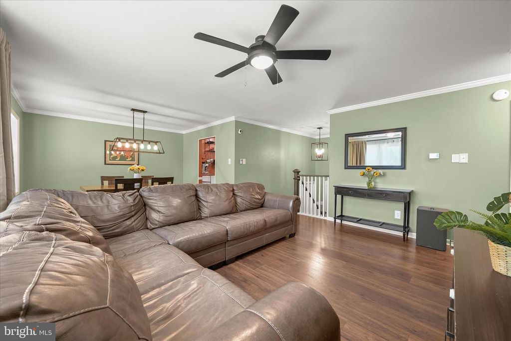 Image 4 of property listing at 9315 MADISON AVE, Laurel, MD 20723