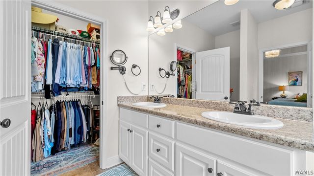 4055 Macon, Northport, AL 35473