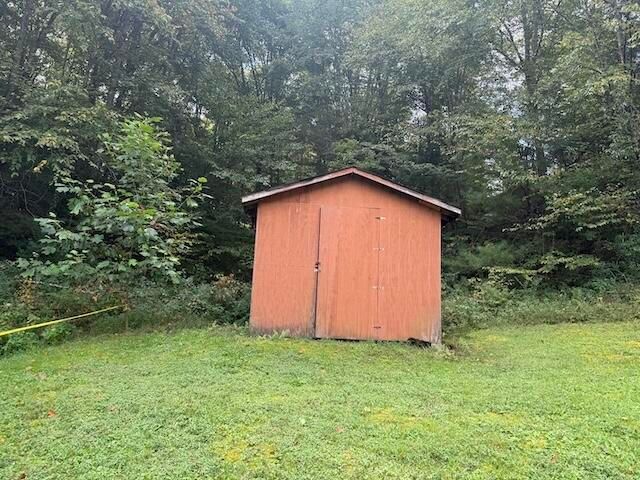 53 Happy Hollow Road, Pineville, KY 40977