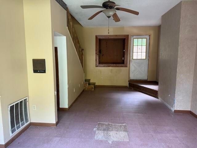 53 Happy Hollow Road, Pineville, KY 40977