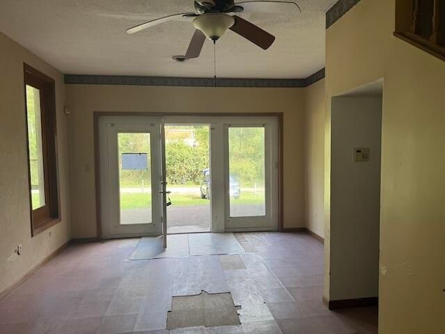 53 Happy Hollow Road, Pineville, KY 40977