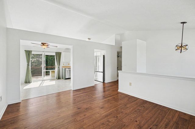 6766 Crisler Court, Burlington, KY 41005