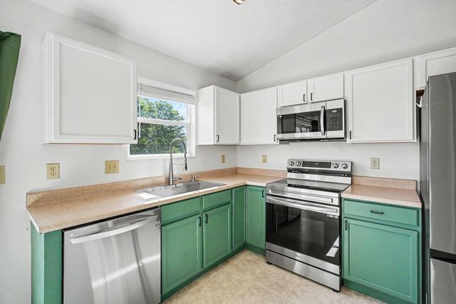 6766 Crisler Court, Burlington, KY 41005