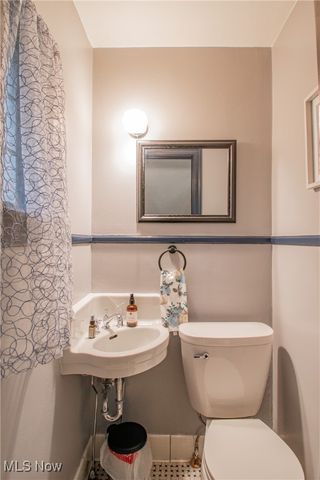 18302 Scottsdale Boulevard, Shaker Heights, OH 44122