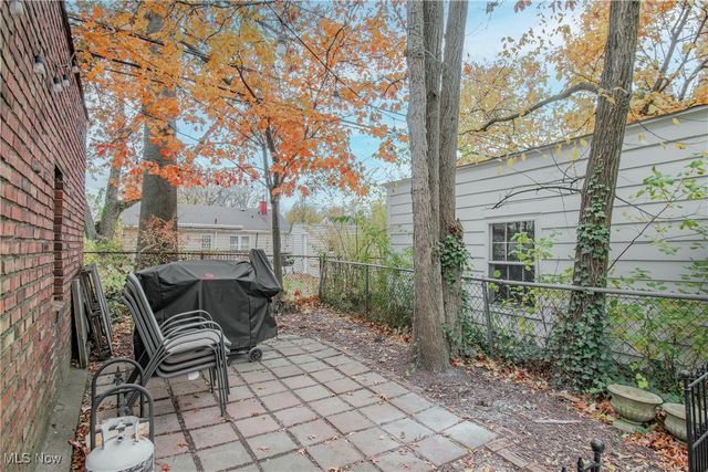 18302 Scottsdale Boulevard, Shaker Heights, OH 44122