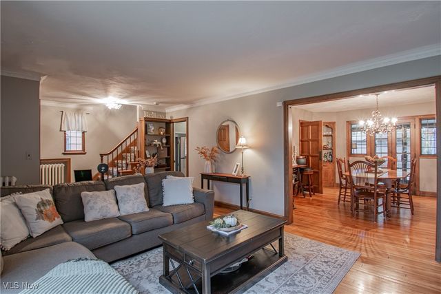 18302 Scottsdale Boulevard, Shaker Heights, OH 44122