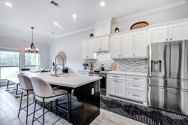 12110 Woodland Drive, Beaumont, TX 77705