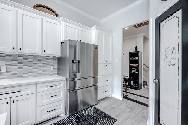 12110 Woodland Drive, Beaumont, TX 77705