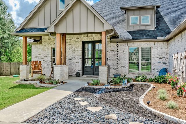 12110 Woodland Drive, Beaumont, TX 77705