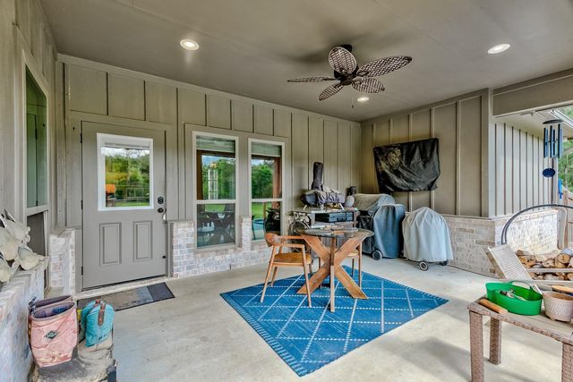 12110 Woodland Drive, Beaumont, TX 77705