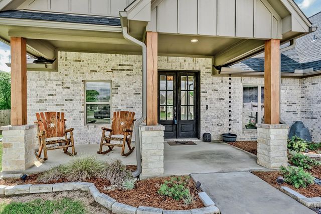 12110 Woodland Drive, Beaumont, TX 77705