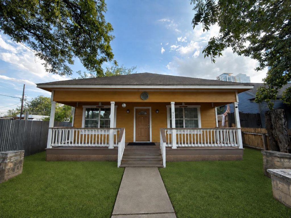 911 E 2nd ST, Austin, TX 78702