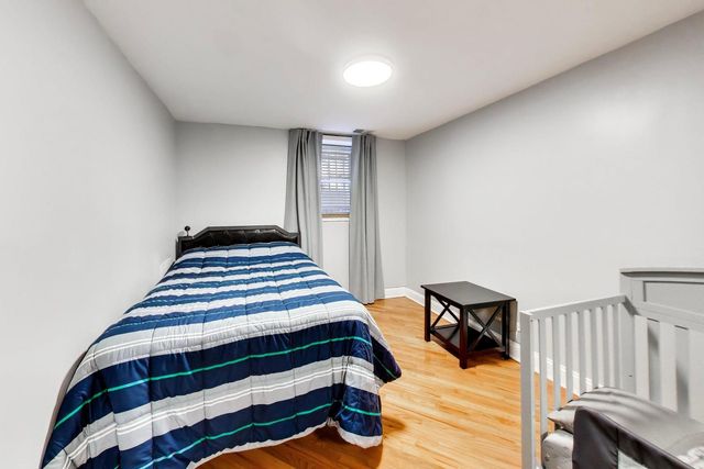 5201 S BLACKSTONE Avenue 1W, Chicago, IL 60615