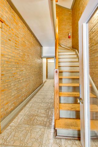 5201 S BLACKSTONE Avenue 1W, Chicago, IL 60615