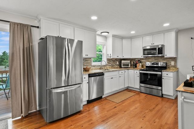 184 Burncoat Street, Worcester, MA 01606